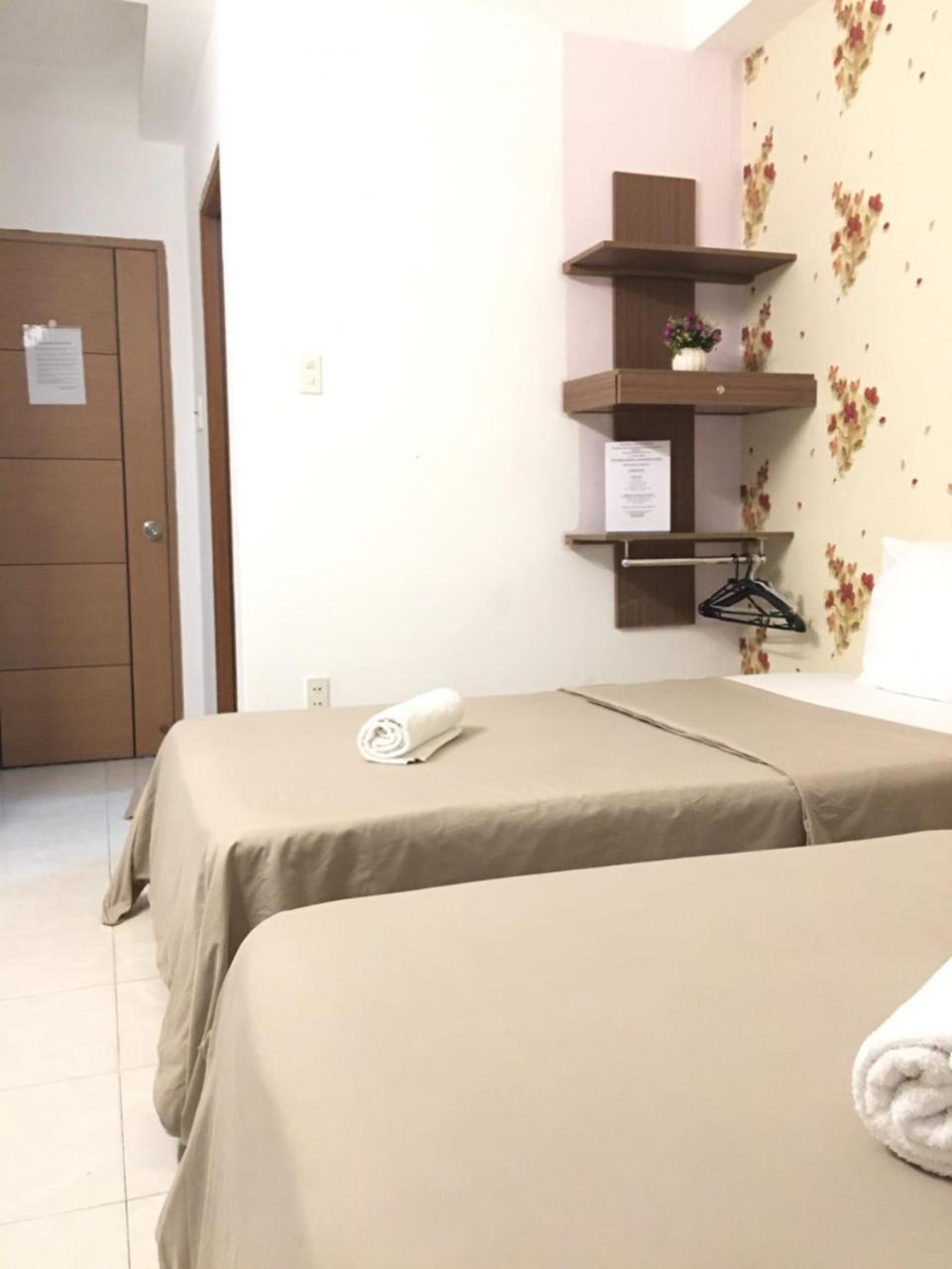 Thanhha Guesthouse At Bui Vien Walking Street โฮจิมินห์ซิตี้ ภายนอก รูปภาพ