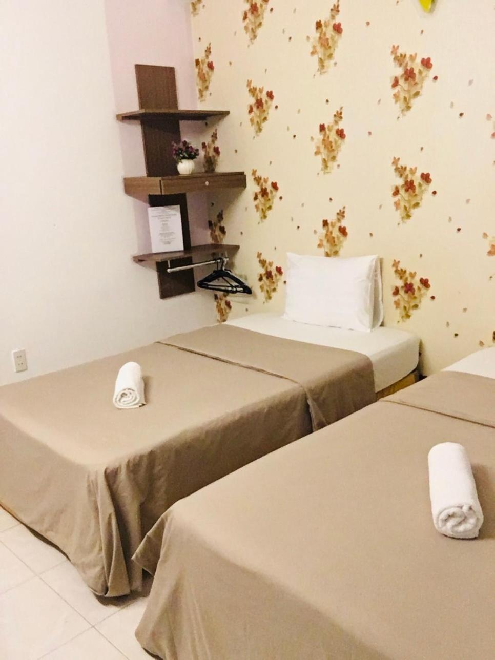 Thanhha Guesthouse At Bui Vien Walking Street โฮจิมินห์ซิตี้ ภายนอก รูปภาพ