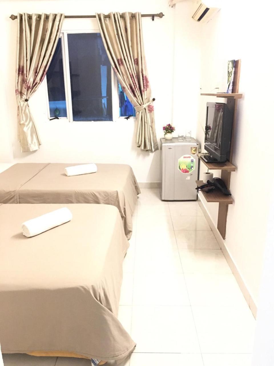 Thanhha Guesthouse At Bui Vien Walking Street โฮจิมินห์ซิตี้ ภายนอก รูปภาพ