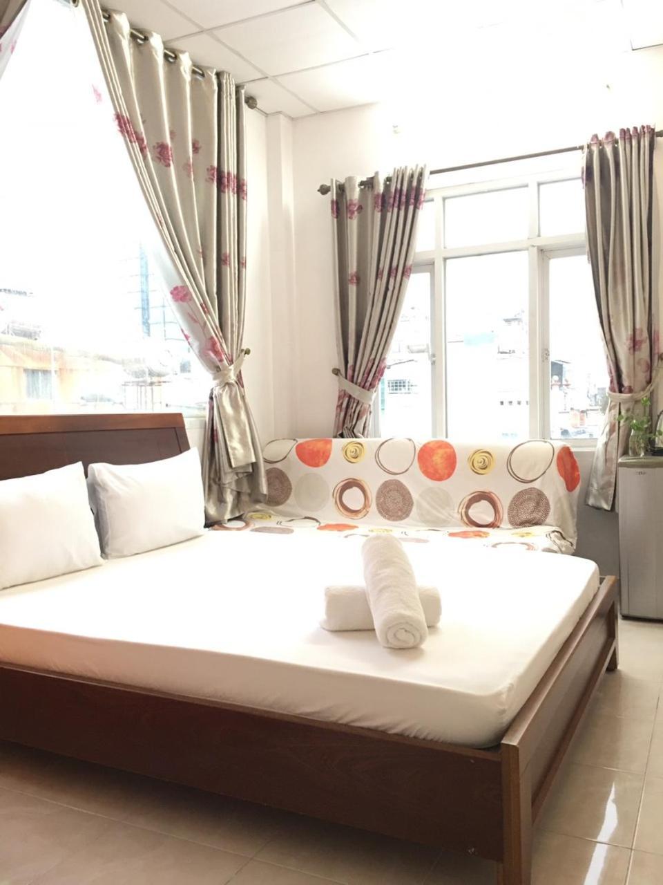 Thanhha Guesthouse At Bui Vien Walking Street โฮจิมินห์ซิตี้ ภายนอก รูปภาพ